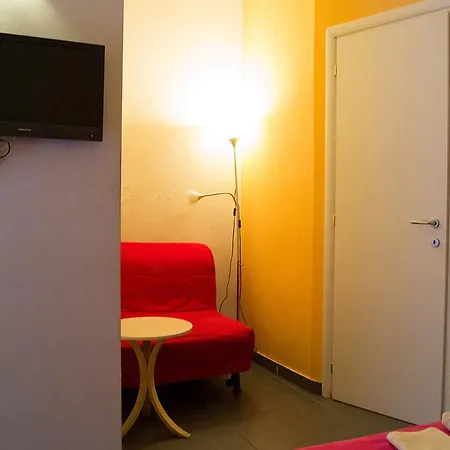 לינה וארוחת בוקר Centrale מטרה